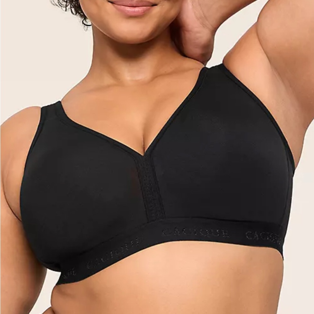 NWT 42F Cacique lightly lined no wire bra black closet essential